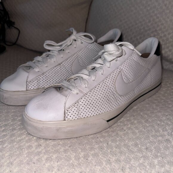 Men's Vintage High Quality Leather Nike Sneakers - White Logo - Size 11.5 US - Picture 2 of 8